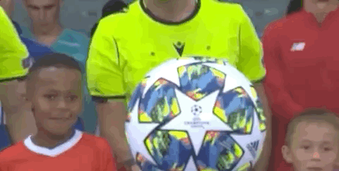 枪手vs蜜蜂首发出炉：马丁内利、梅里诺、马杜埃凯首发（阿森纳对阵蜜蜂首发名单公布：马丁内利、梅里诺、马杜埃凯先发）