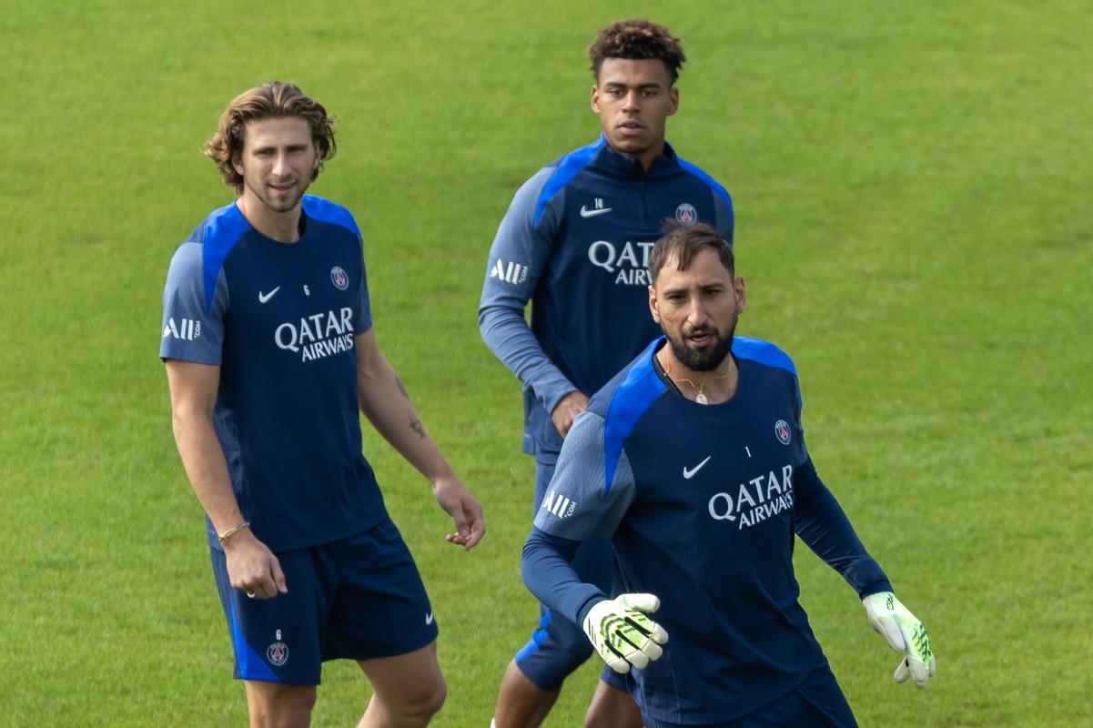 2.53米，麦克托米奈创下倒钩射门脚尖高度新的世界纪录（脚尖2.53米！麦克托米奈倒钩高度刷新世界纪录）