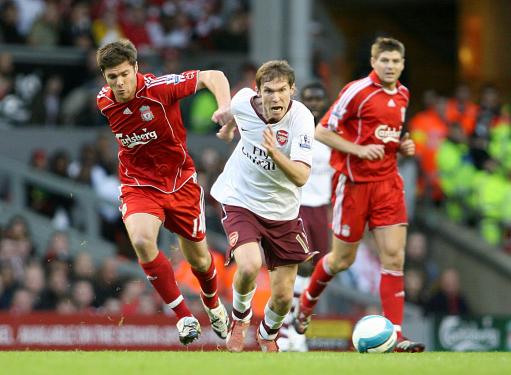 对阵阿贾克斯总赢球？穆帅：当时皇马明显更强，这是赢球的原因（穆帅谈对阿贾克斯连胜：当时皇马实力更强，因此取胜）