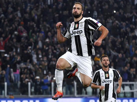 小法谈莫拉塔要求换下：那是一次早就计划好的换人（小法解读莫拉塔示意下场：其实是赛前既定的换人安排）