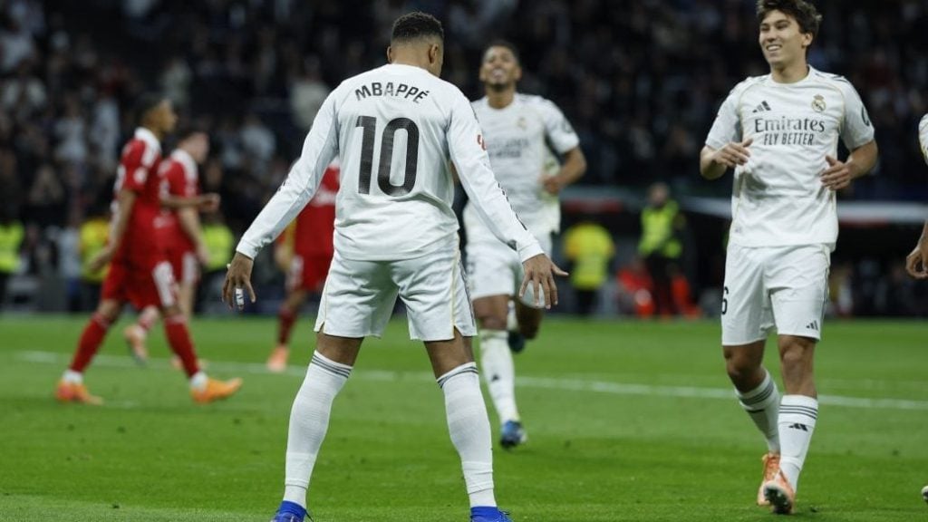 25赛季射手榜：法比奥末轮大四喜夺金靴，卡扎27球摘银靴（25赛季射手榜定格：法比奥末轮大四喜加冕金靴，卡扎27球获银靴）