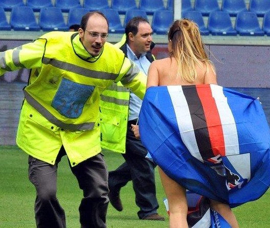 美因茨vs门兴格拉德巴赫：李在城、阿米里首发，雷纳、尼科-埃尔维迪出战（美因茨对阵门兴格拉德巴赫：李在城、阿米里先发，雷纳与尼科-埃尔维迪登场）