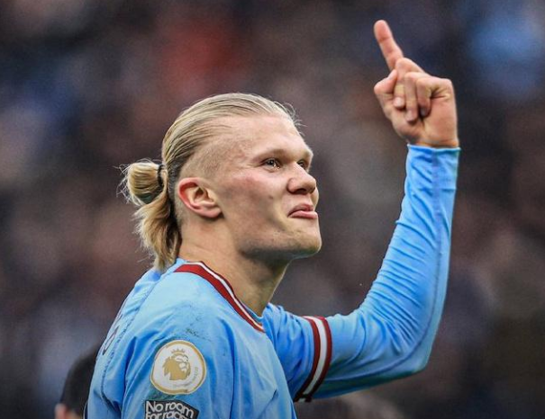 侯森：我决定不了国安守门员上限，但比我次的绝不能站在门前（侯森：国安门将上限不由我定，但水平逊于我的绝不能把守球门）