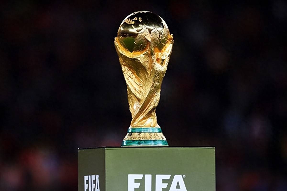 欧冠大神：鹏哥解球10连红 琛茹、小盼哥24中22（欧冠高手：鹏哥解球豪取10连红，琛茹与小盼哥24单命中22）