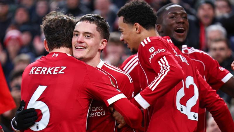 20岁新星独自撑起AC米兰左路走廊：力压S2，英超球会争相抢购他（20岁天才独挑AC米兰左翼重任：表现盖过S2，英超诸强竞相报价）